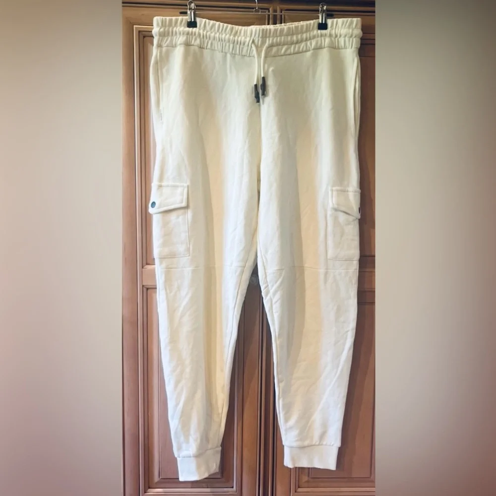 NWT Eleven Paris Men’s Cargo Jogger